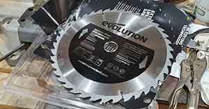 Evolution 15 inch Magnetic Chip Brush, Clean up